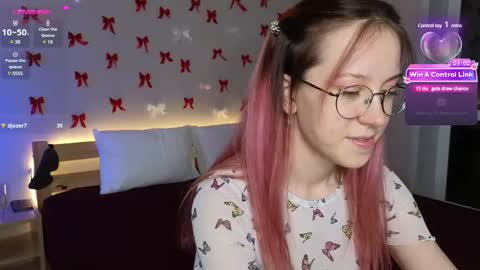 Snapshot of little_bliss chatting on 03-04-25, 07:32 little_bliss online show from 03-04-25, 07:32