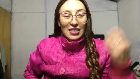 Diablita online show from 10-05-25, 01:48