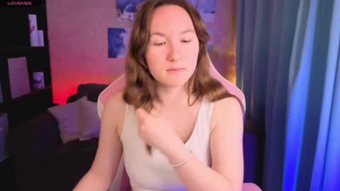 Snapshot of little_doll_meow chatting on 05-21-26, 01:56 Alexandra online show from 05-21-26, 01:56