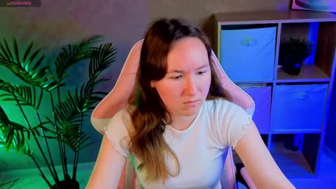 Snapshot of little_doll_meow chatting on 06-04-26, 02:17 Alexandra online show from 06-04-26, 02:17