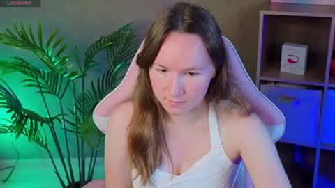Snapshot of little_doll_meow chatting on 06-14-26, 02:24 Alexandra online show from 06-14-26, 02:24