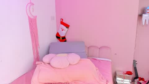 Little Effy online show from 12-26-24, 12:36