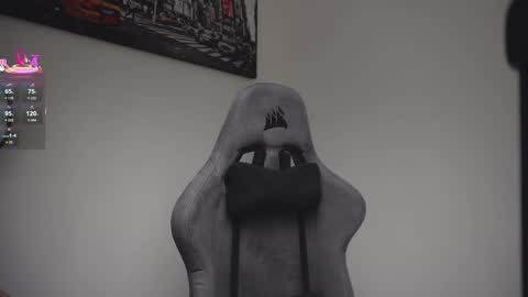 Help me reach 100 likes online show from 04-06-26, 07:15