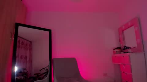 Emily online show from 09-26-25, 04:05