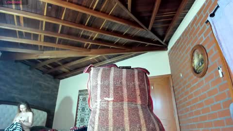 Izzi online show from 01-15-25, 06:40