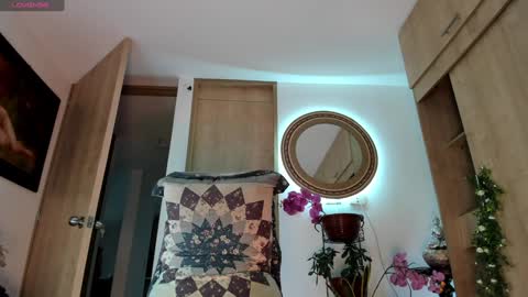 Izzi online show from 10-22-25, 08:52