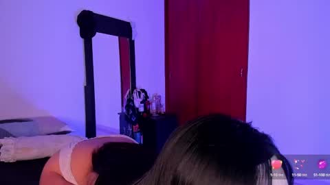 kayla  Instagram kayla 71082 online show from 12-18-24, 05:26