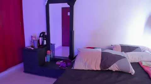 kayla  Instagram kayla 71082 online show from 12-28-24, 06:18