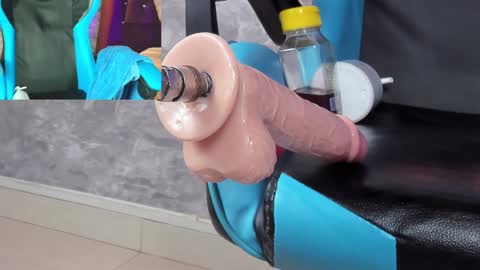 Lili online show from 02-07-25, 01:15