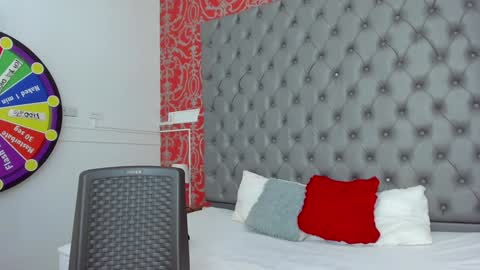 little_lilith_apple online show from 01-25-25, 06:57