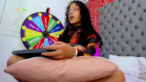 little_lilith_apple online show from 02-04-25, 10:34