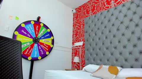 little_lilith_apple online show from 02-18-25, 10:03