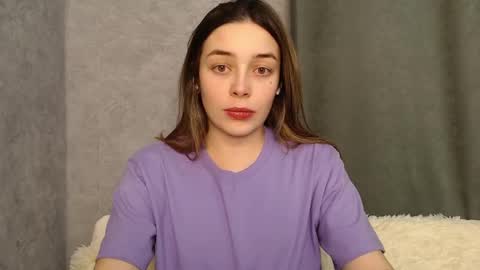 Mia   Im online every day 1530 PM in New York  2030 PM in London online show from 12-22-24, 08:58