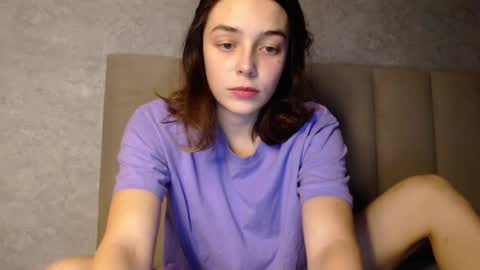 Mia   Im online every day 1530 PM in New York  2030 PM in London online show from 11-20-25, 08:30