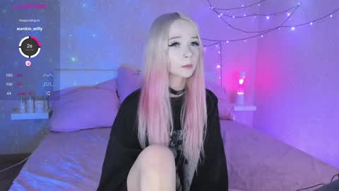 Snapshot of little_misaki chatting on 12-05-24, 07:17 Maria online show from 12-05-24, 07:17