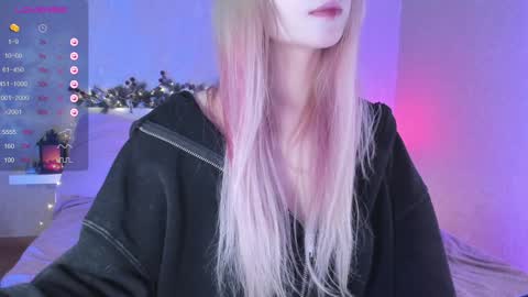 Snapshot of little_misaki chatting on 01-11-25, 01:27 Maria online show from 01-11-25, 01:27