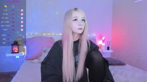 Snapshot of little_misaki chatting on 02-28-25, 06:52 Maria online show from 02-28-25, 06:52