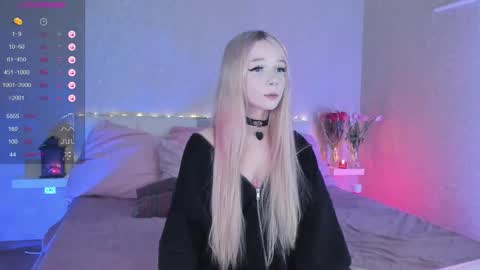 Snapshot of little_misaki chatting on 03-08-25, 07:09 Maria online show from 03-08-25, 07:09