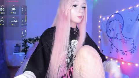 Snapshot of little_misaki chatting on 04-14-26, 11:22 Maria online show from 04-14-26, 11:22