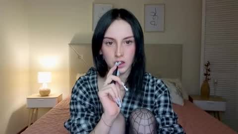 little_mollee online show from 10-01-25, 08:37