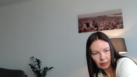 Snapshot of little_nicole_ chatting on 09-09-25, 06:13 Nicole online show from 09-09-25, 06:13