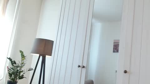 Snapshot of little_nicole_ chatting on 09-14-25, 07:07 Nicole online show from 09-14-25, 07:07