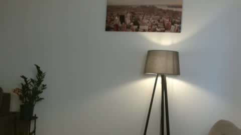 Snapshot of little_nicole_ chatting on 10-01-25, 01:39 Nicole online show from 10-01-25, 01:39