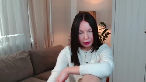 Snapshot of little_nicole_ chatting on 02-01-26, 12:59 Nicole online show from 02-01-26, 12:59
