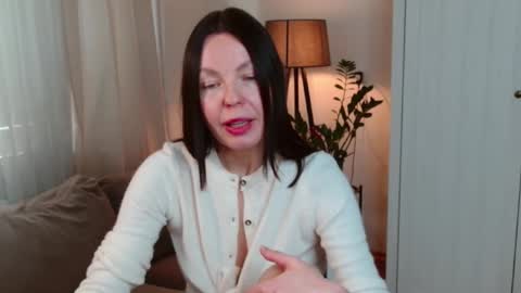 Snapshot of little_nicole_ chatting on 02-09-26, 12:31 Nicole online show from 02-09-26, 12:31