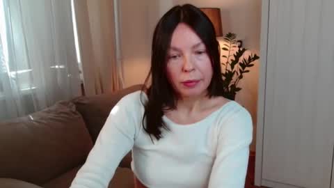 Snapshot of little_nicole_ chatting on 02-20-26, 11:00 Nicole online show from 02-20-26, 11:00