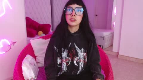 Paulette online show from 04-01-26, 03:29