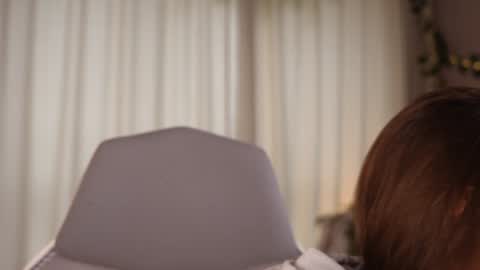 Snapshot of little_poetry chatting on 09-19-25, 11:55 Kiki online show from 09-19-25, 11:55