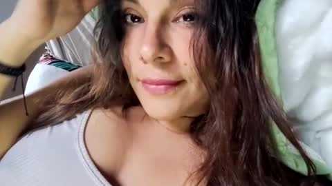 Maya online show from 09-25-25, 10:24