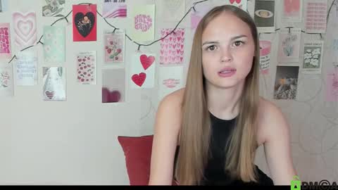Snapshot of little_radiant_sun chatting on 09-30-25, 10:31 Kriss online show from 09-30-25, 10:31