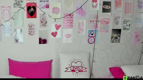 Snapshot of little_radiant_sun chatting on 10-27-25, 08:51 Kriss online show from 10-27-25, 08:51