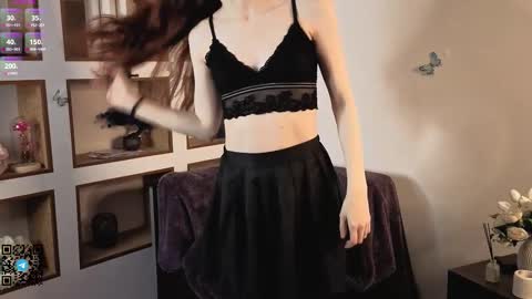 Snapshot of little_red_rosy chatting on 09-26-25, 04:27 Rosy online show from 09-26-25, 04:27