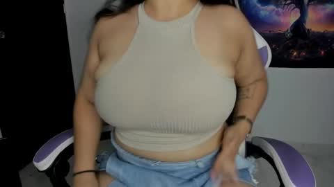 Snapshot of little_shaara chatting on 02-12-25, 08:07 Shaara  online show from 02-12-25, 08:07