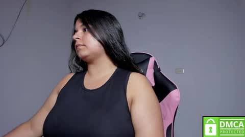 Snapshot of little_shaara chatting on 09-18-25, 07:38 Shaara  online show from 09-18-25, 07:38