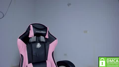 Snapshot of little_shaara chatting on 09-30-25, 08:52 Shaara  online show from 09-30-25, 08:52