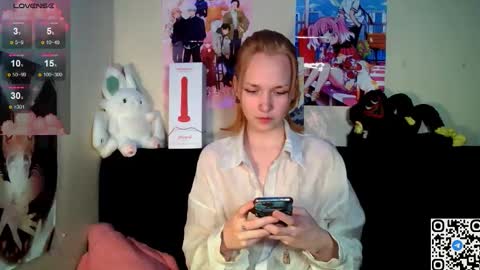 Snapshot of little_sugar_queen chatting on 02-22-26, 09:02 Akin online show from 02-22-26, 09:02