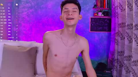 Snapshot of little_twiink chatting on 09-27-25, 05:56 Juan Ferrer online show from 09-27-25, 05:56