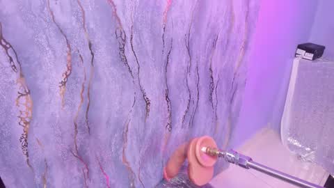 Snapshot of little_valentinaa chatting on 11-22-25, 11:42 little_valentinaa online show from 11-22-25, 11:42