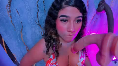 little_valentinaa online show from 12-18-25, 11:16