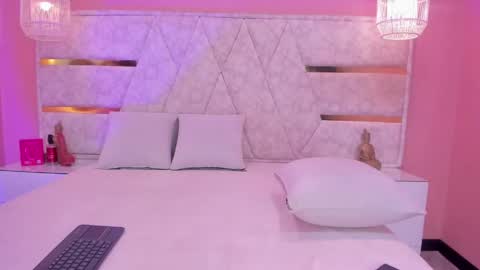 Snapshot of little_vel chatting on 05-28-26, 08:17 Im your little Velinda online show from 05-28-26, 08:17