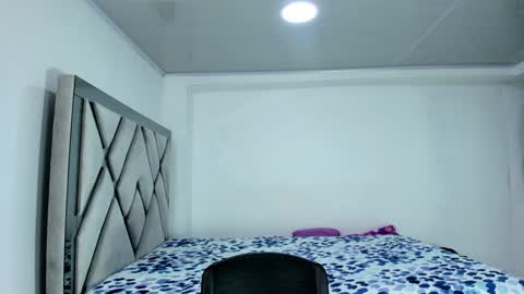 Snapshot of littleabbie chatting on 12-06-24, 04:36 Abbie online show from 12-06-24, 04:36