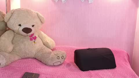 Ari online show from 04-18-26, 12:09