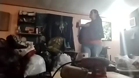 Snapshot of littlebigsquirt7945 chatting on 11-08-25, 01:06 Sady Jayne online show from 11-08-25, 01:06