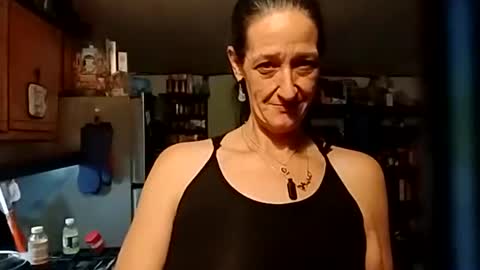 Snapshot of littlebigsquirt7945 chatting on 11-15-25, 12:52 Sady Jayne online show from 11-15-25, 12:52