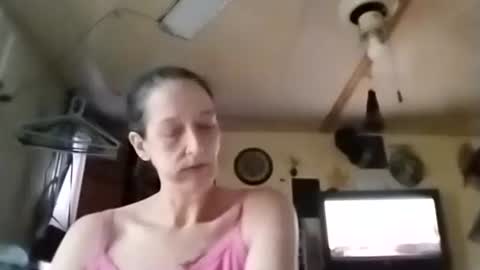 Snapshot of littlebigsquirt7945 chatting on 11-23-25, 01:33 Sady Jayne online show from 11-23-25, 01:33