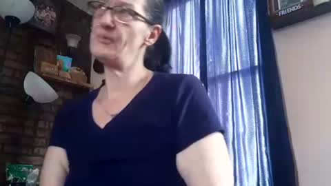 Snapshot of littlebigsquirt7945 chatting on 12-01-25, 04:23 Sady Jayne online show from 12-01-25, 04:23